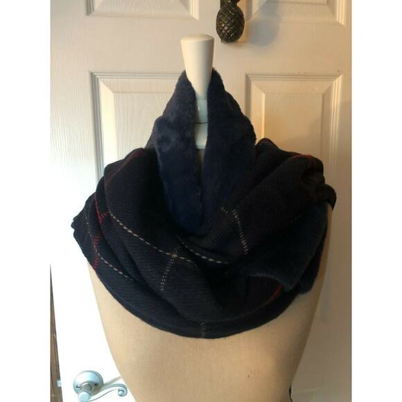 Long Navy Faux Fur Plaid Scarf with Fringe - Picture 3 of 4